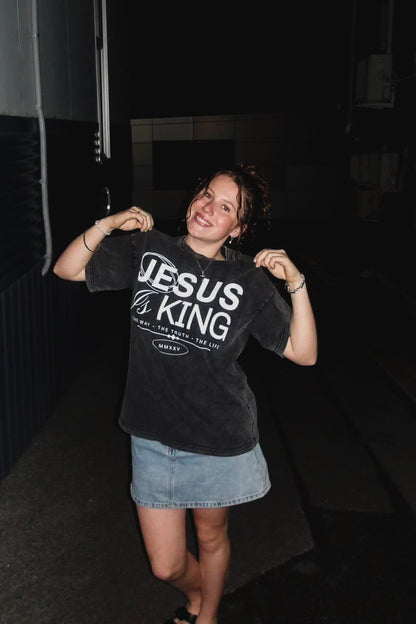Jesus is king tee